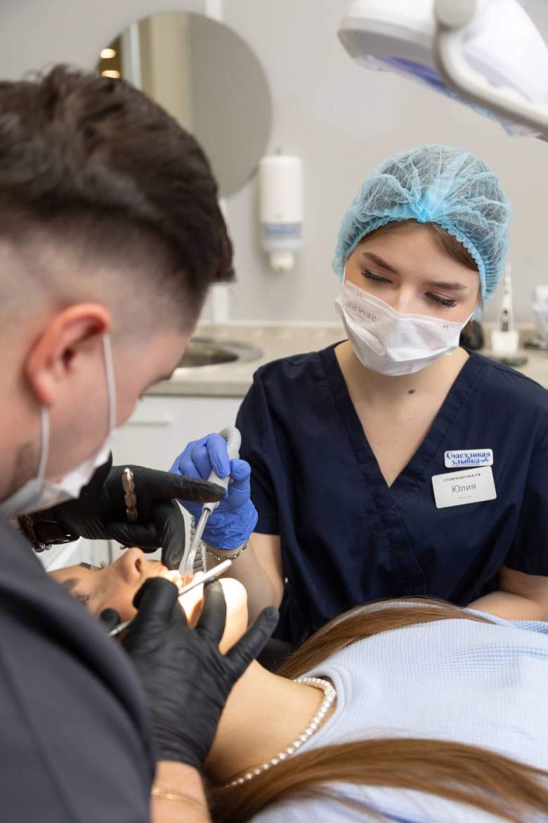 Осмотр ротовой полости Osmotr rotovoj polosti