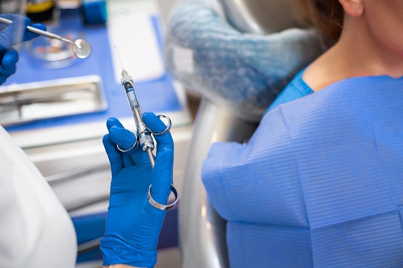 Лечение зубов под наркозом